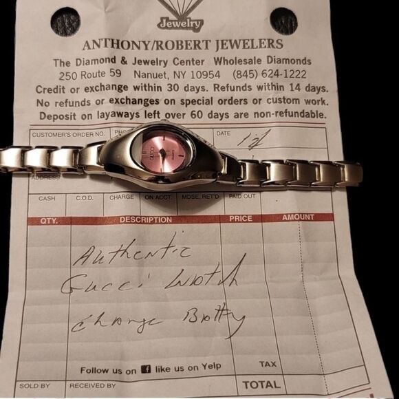 Gucci Gold-Tone Women’s Watch • Pink Dial • Serviced • - Picture 4 of 6